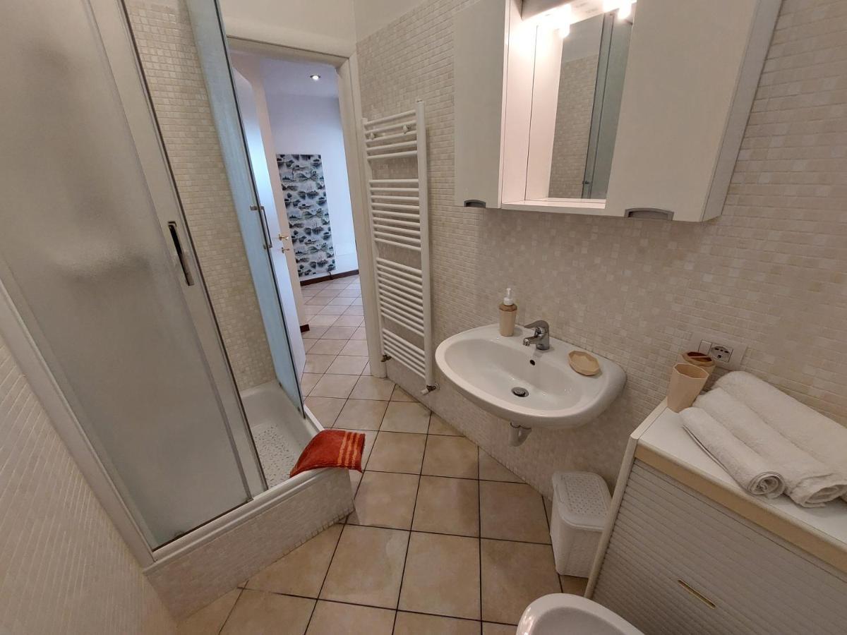 Eva House Apartment เบลลาโจ ภายนอก รูปภาพ