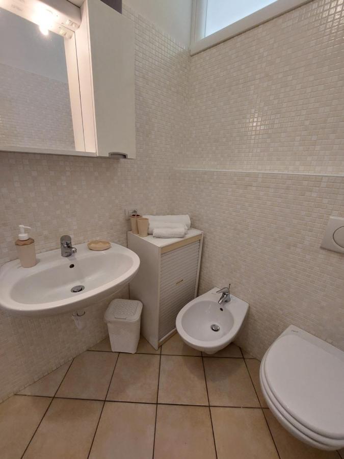 Eva House Apartment เบลลาโจ ภายนอก รูปภาพ