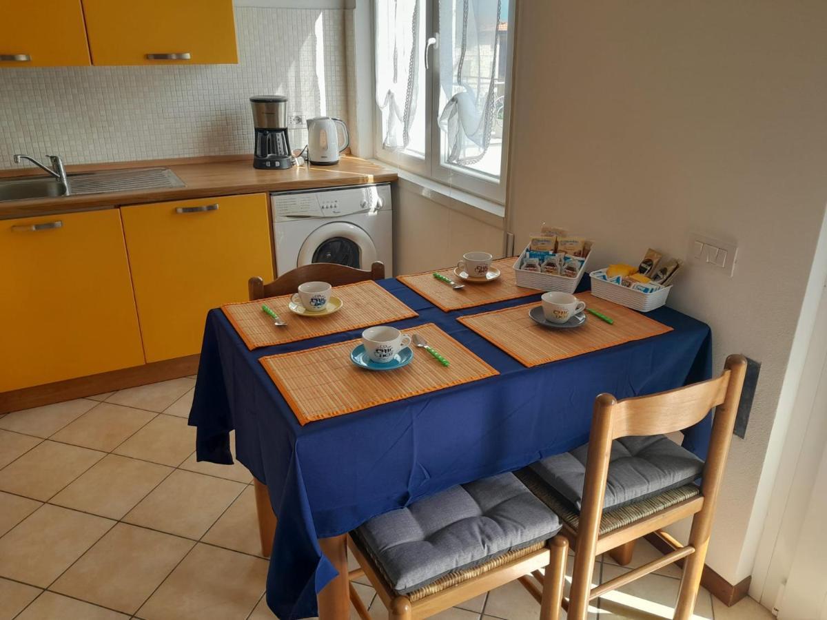 Eva House Apartment เบลลาโจ ภายนอก รูปภาพ